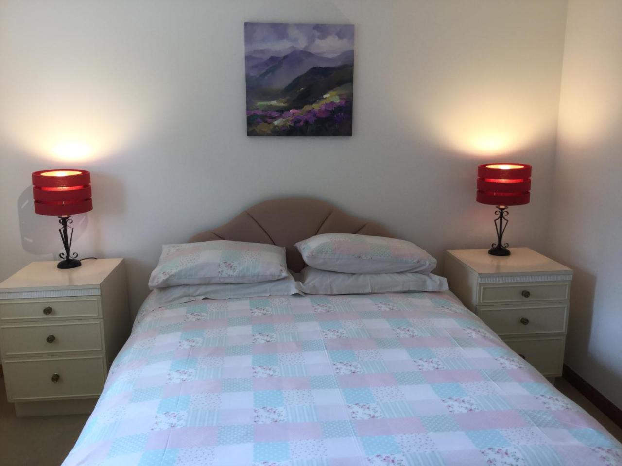 Two-Bedroom Apartment - Golf View Free Parking 인버네스 외부 사진